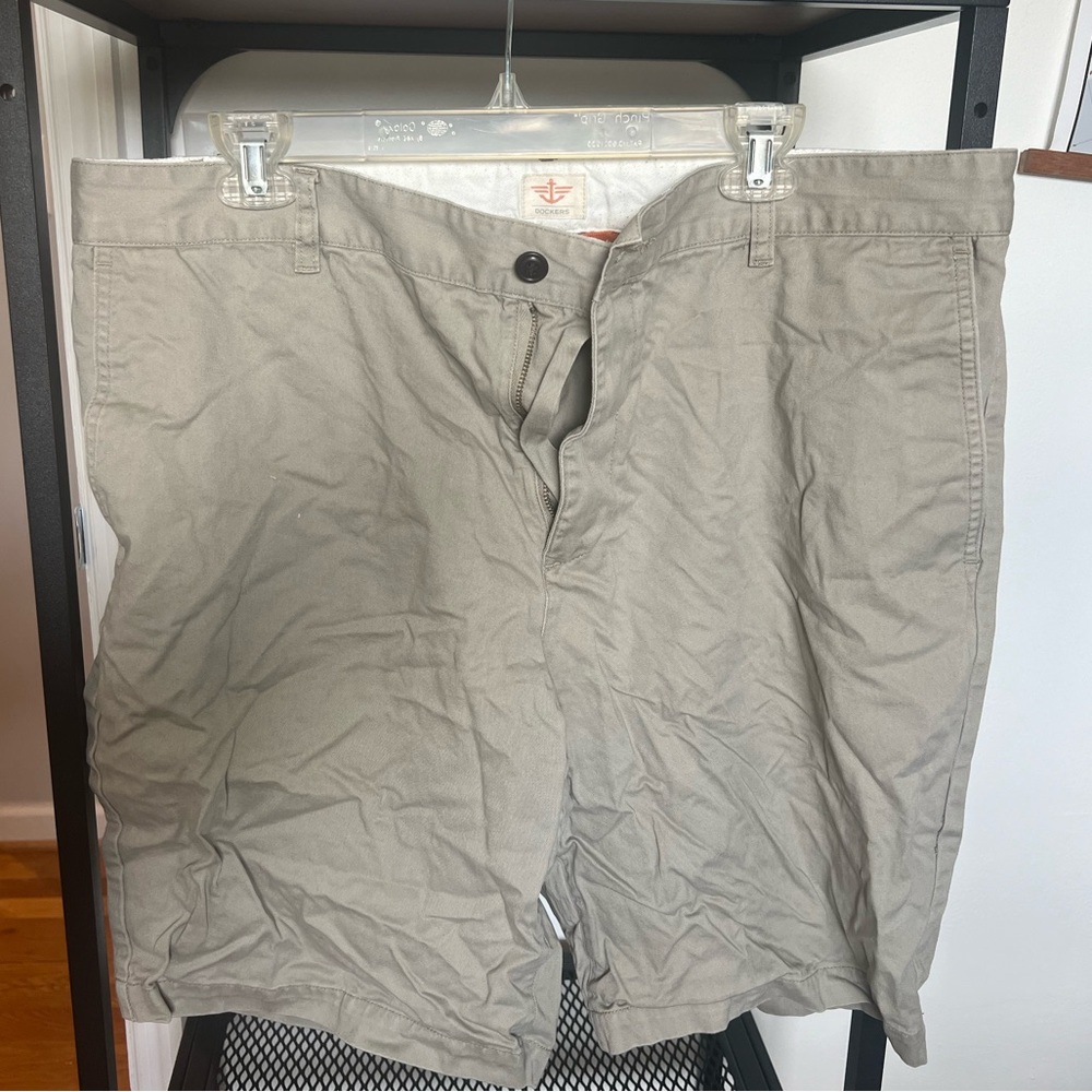 Dockers khaki shorts